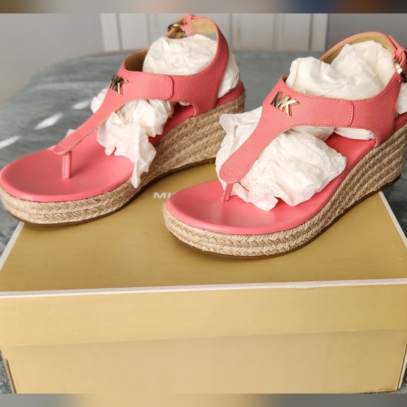 NWOT Michael Kors Laney Pink Thong Espadrille Sandals. NIB. - Picture 7 of 14